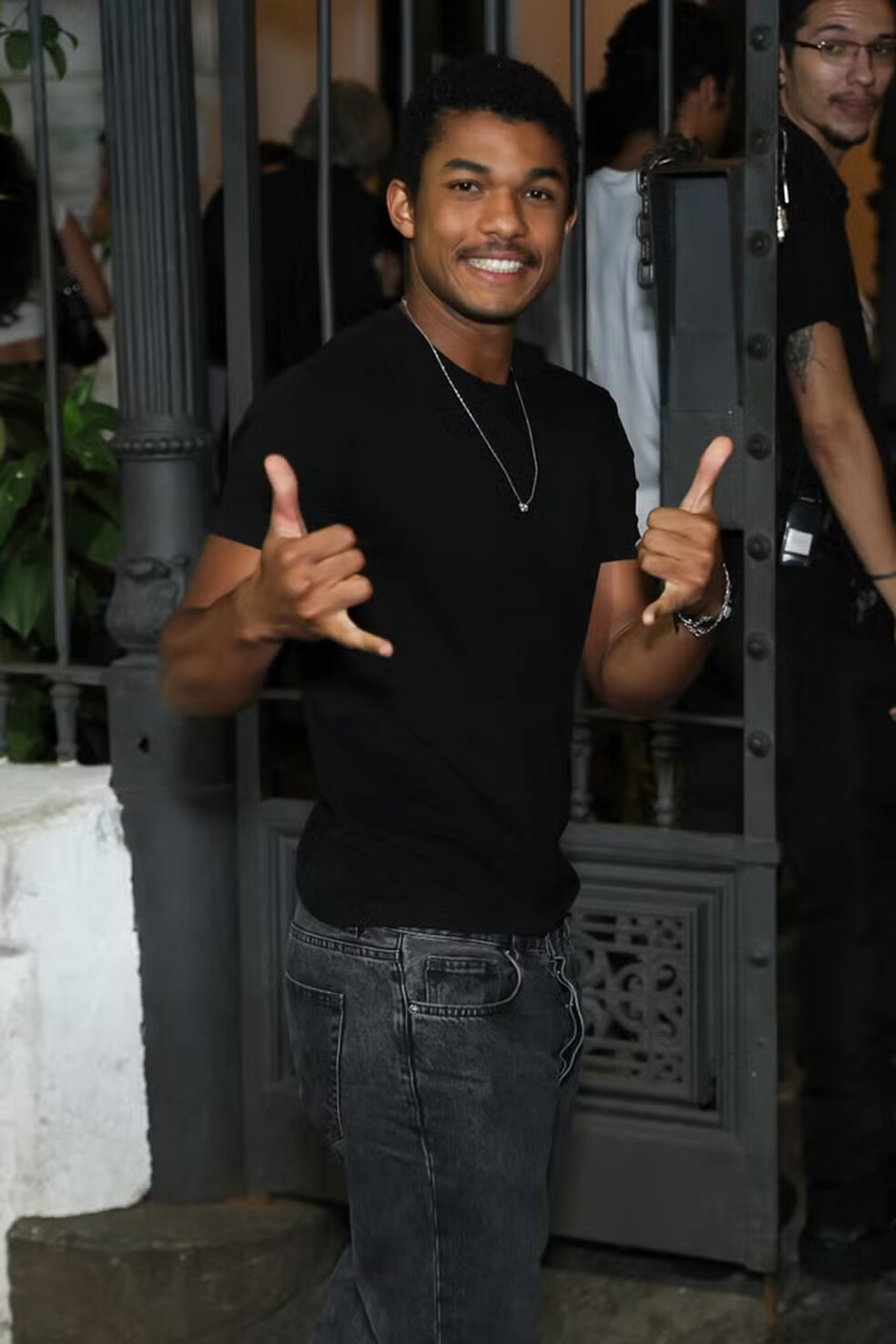 Juan Paiva no aniversário de Paolla Oliveira  - Roberto Filho/Brazil News