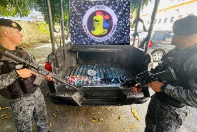 Três homens são presos com drogas no Jacarezinho