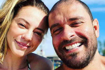 Paolla Oliveira recebe homenagem de Diogo Nogueira em aniversário: 'Eterno namorado'