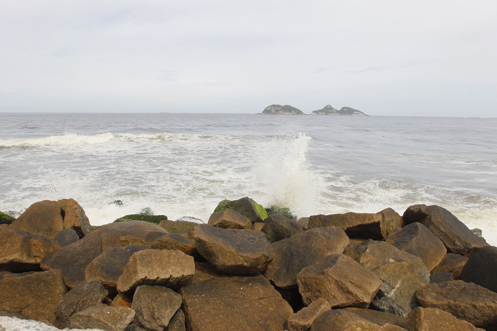 Tempo ficou encoberto neste domingo (14) na cidade do Rio - Reginaldo Pimenta / Agencia O Dia