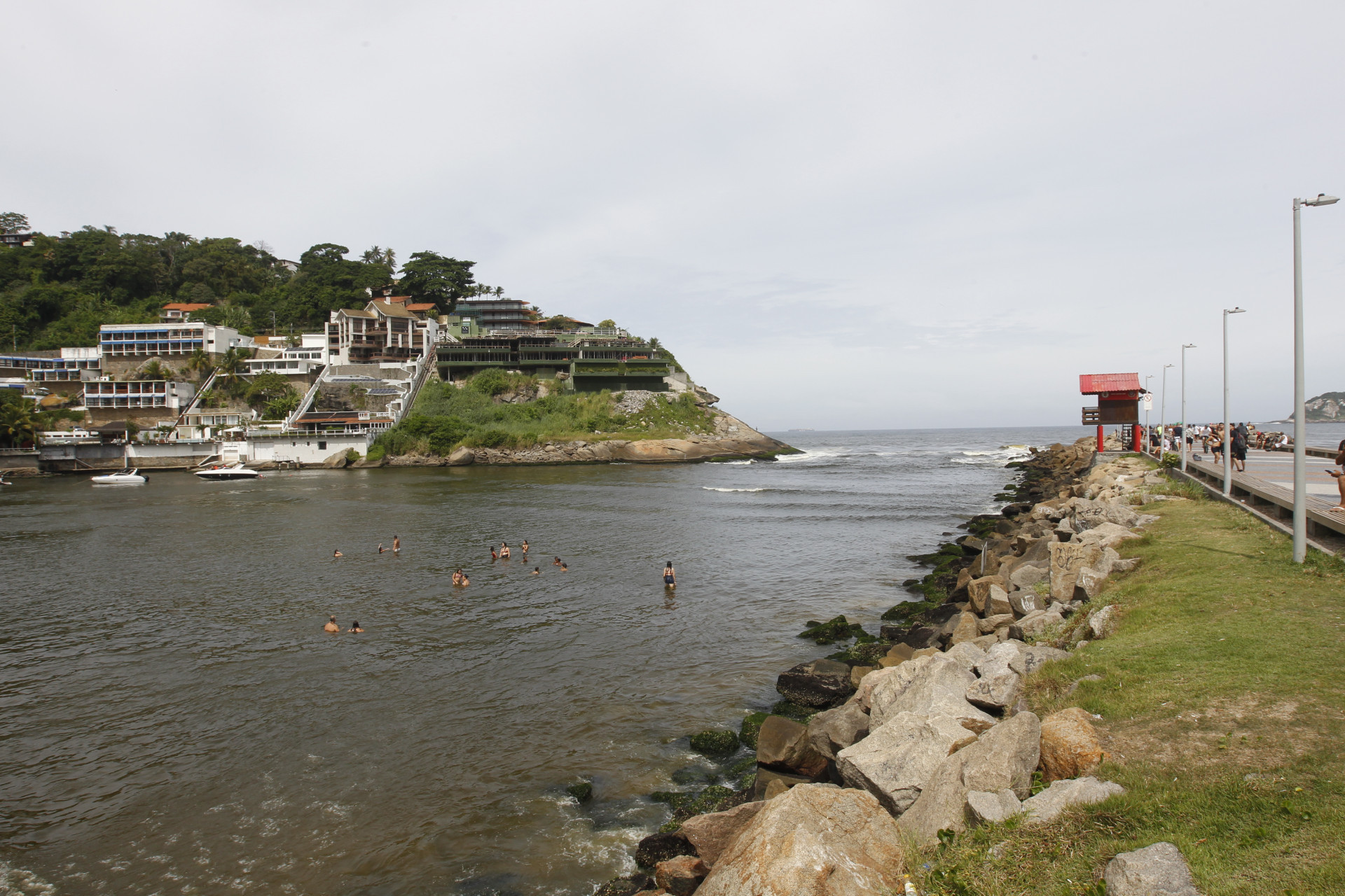 Tempo ficou encoberto neste domingo (14) na cidade do Rio - Reginaldo Pimenta / Agencia O Dia