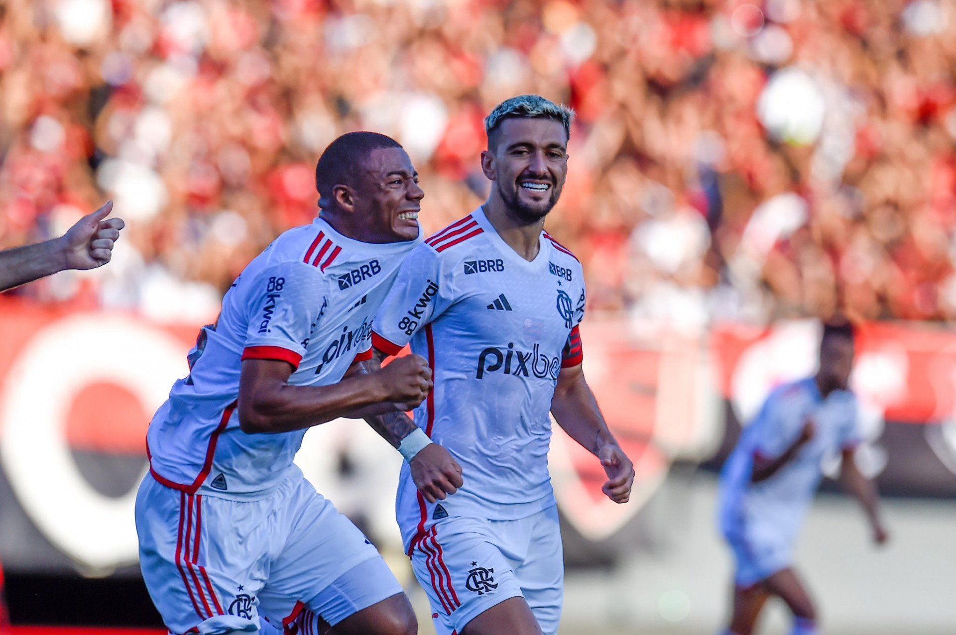 Flamengo e Atlético-GO se enfrentaram no Serra Dourada - Marcelo Cortes / CRF