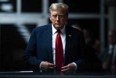 Promotoria pede que Trump pague multas adicionais por violar ordem de silêncio