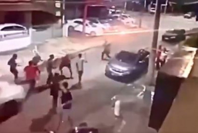 Mãe de adolescente que atropelou jovens em Bento Ribeiro o deixava dirigir