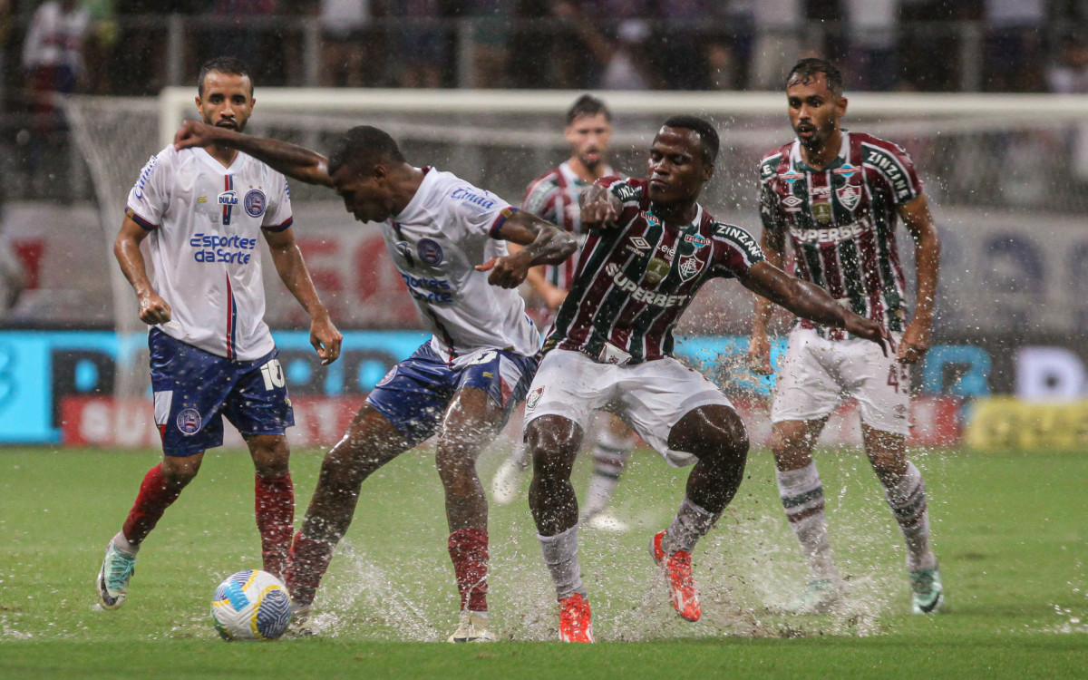 Bahia x Fluminense - 16/04/2024

Salvador, BA - 16/04/2024 - Arena Fonte Nova - 
Fluminense enfrenta o Bahia esta noite na Arena Fonte Nova pela 2&ordf; rodada do Campeonato Brasileiro 2024.
FOTO DE MARCELO GON&Ccedil;ALVES / FLUMINENSE FC

IMPORTANTE: Imagem destinada a uso institucional e divulga&ccedil;&atilde;o, seu uso comercial est&aacute; vetado incondicionalmente por seu autor e o Fluminense Football Club.

IMPORTANT: Image intended for institutional use and distribution. Commercial use is prohibited unconditionally by its author and Fluminense Football Club.

IMPORTANTE: Im&aacute;gen para uso solamente institucional y distribuici&oacute;n. El uso comercial es prohibido por su autor y por el Fluminense Football Club. - Marcelo Gon&ccedil;alves / Fluminense FC