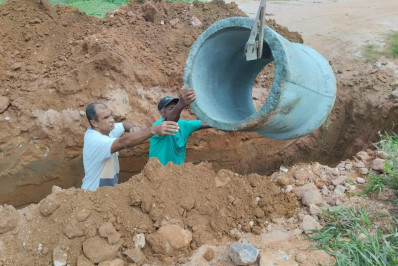 Secretaria de Agricultura de Cordeiro constrói rede de drenagem em Corumbá