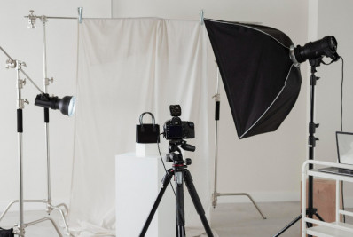 Tem um estúdio? Câmeras fotográficas e acessórios estão em promoção!