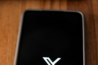 DPU quer indenização de R$ 1 bilhão da X por danos à democracia