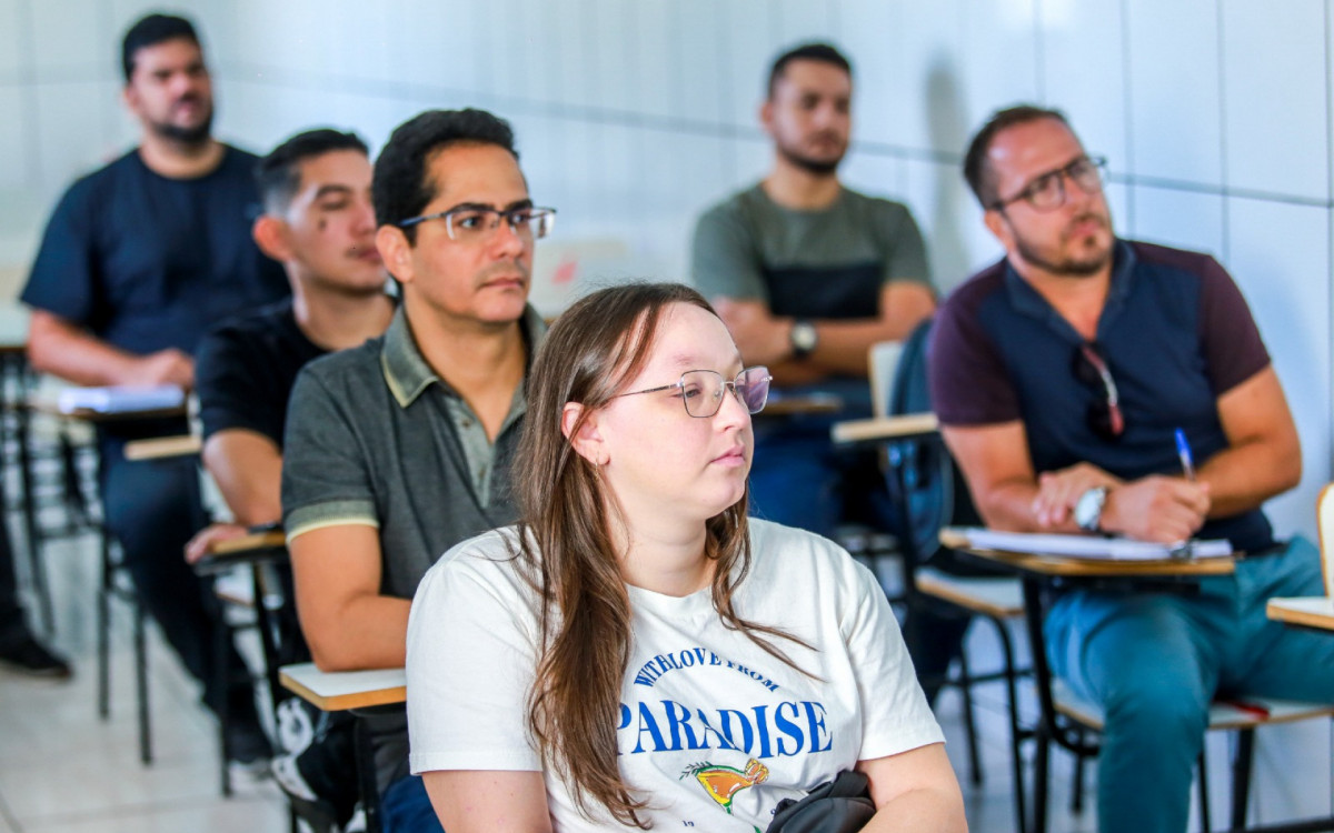 A capacitação contou com médicos formados e com o registro federal e habilitados para trabalhar na saúde básica nos postos de Belford Roxo