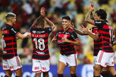 Flamengo mostra superioridade, convence e bate o São Paulo no Maracanã