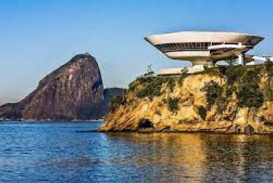 Cidade lança banco de vagas para cargos comissionados e estágio