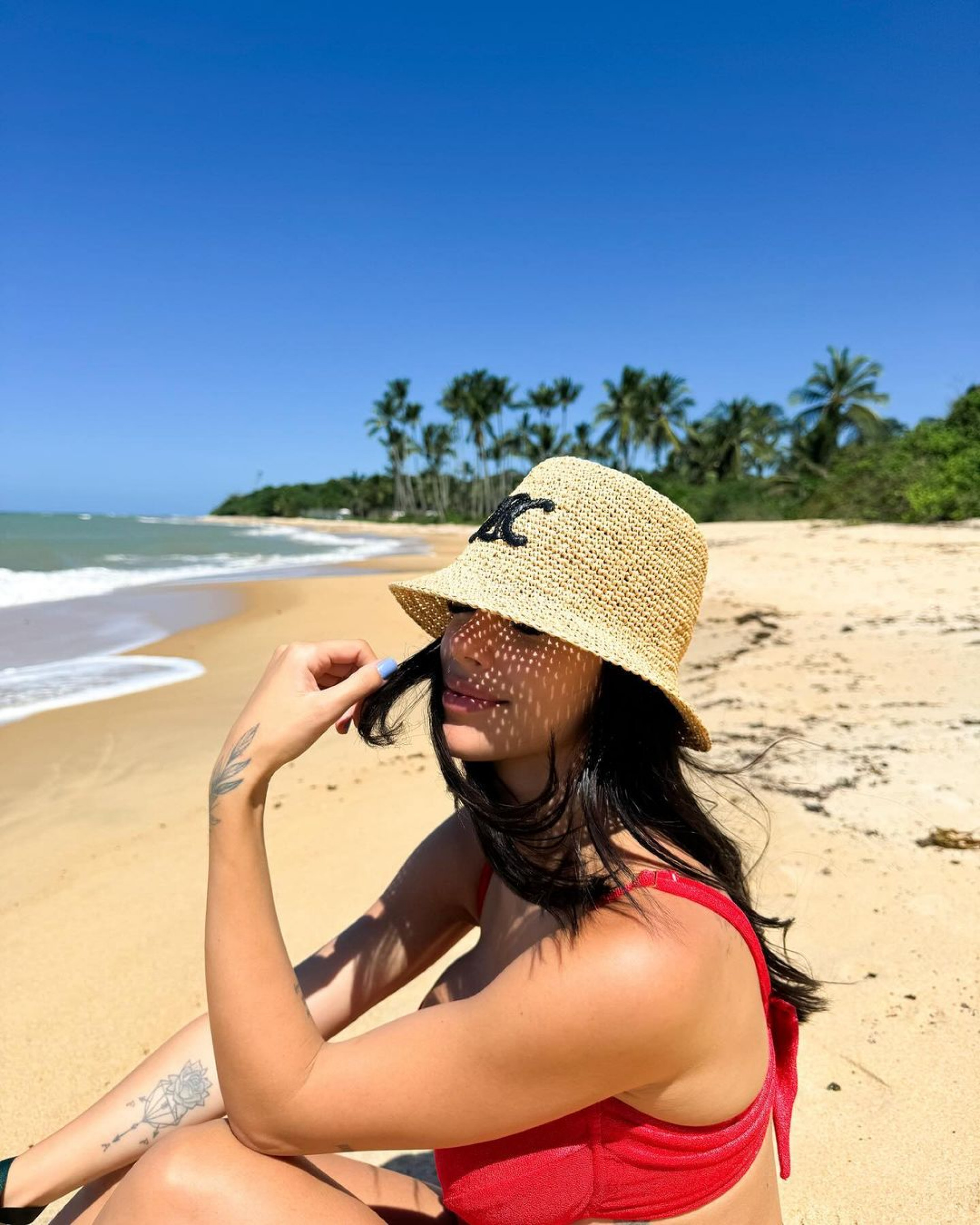 Bruna Biancardi posta cliques de biquini - Reprodução