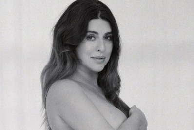 Fernanda Paes Leme posa nua na reta final da gravidez