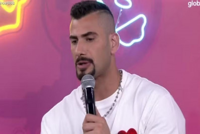 'BBB 24': Nizam atualiza status de relacionamento com Letícia Spiller: 'Correria'