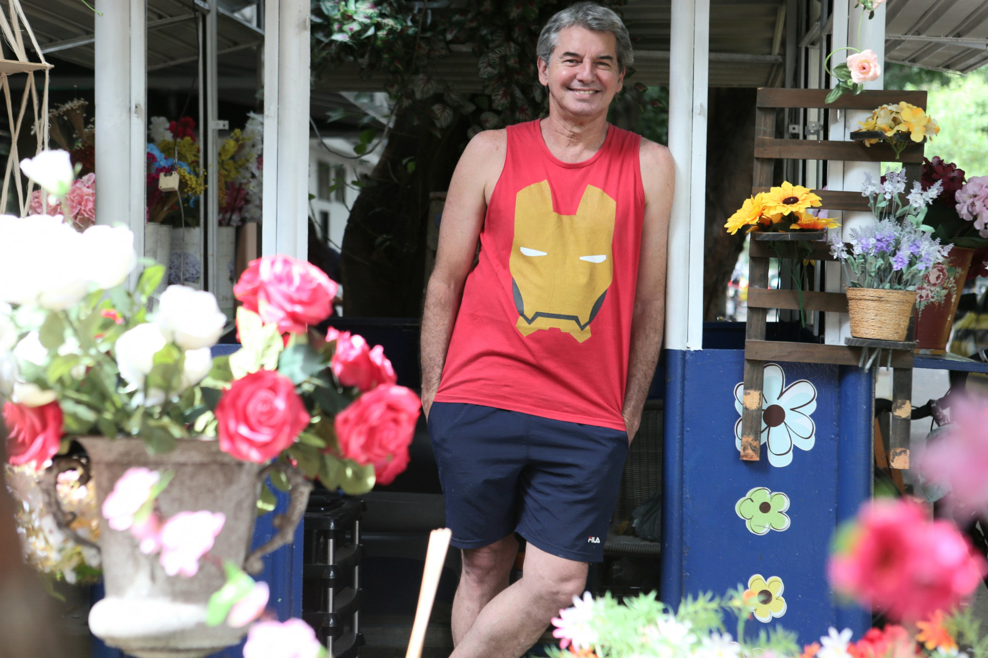  Maurício Levi, morador da Tijuca e artesão na tradicional Flores Cariocas - Cléber Mendes