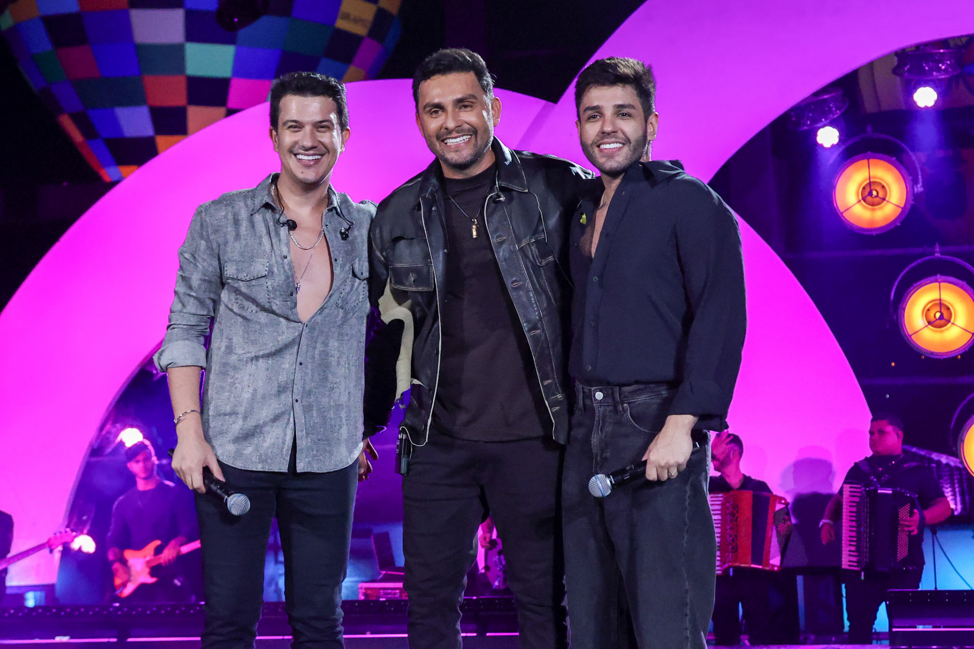 Mano Walter e a dupla Hugo e Guilherme - Tomzé Fonseca/ Agnews