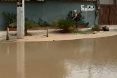 VÍDEO: Moradores do Peró, em Cabo Frio, denunciam 