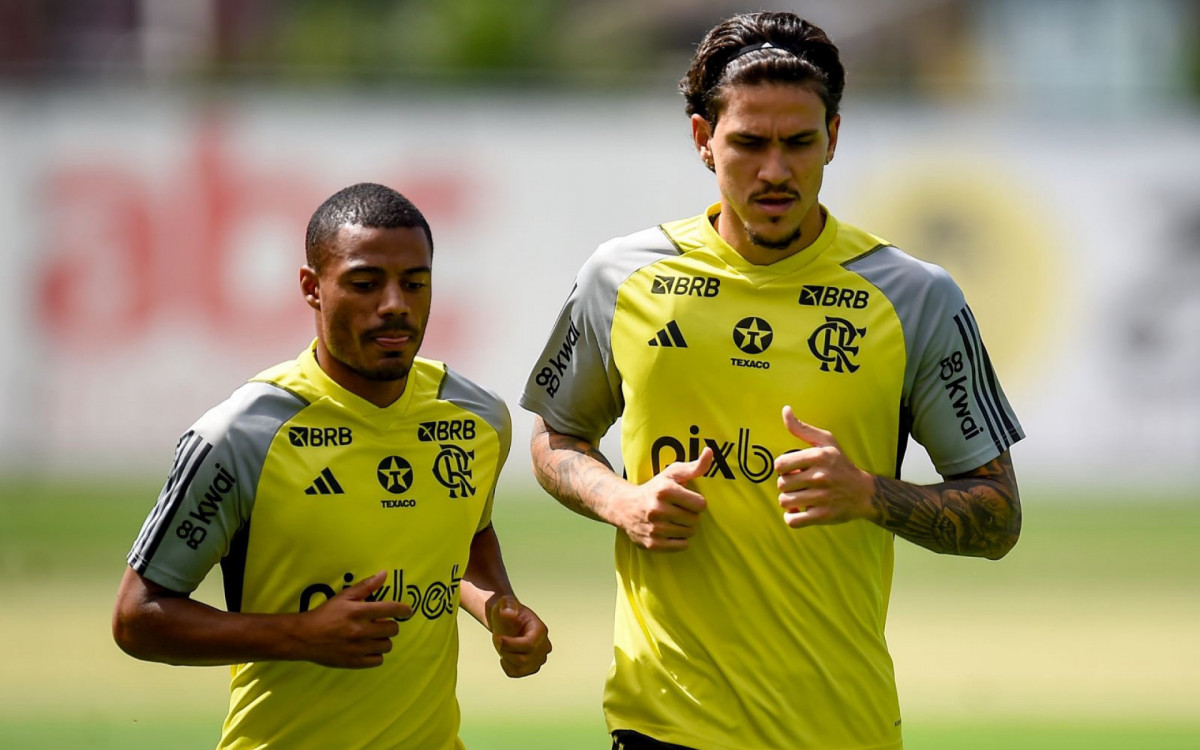 De La Cruz e Pedro ficaram no banco contra o Palmeiras