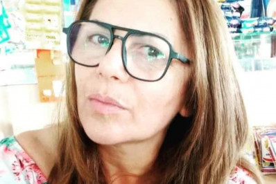 Mulher morta por bala perdida em São Gonçalo estava dentro da padaria onde trabalhava