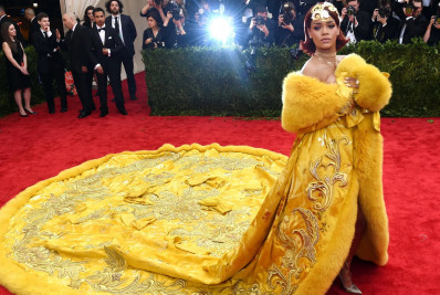 Rihanna: tudo o que se sabe sobre o ataque a tiros contra a casa da cantora