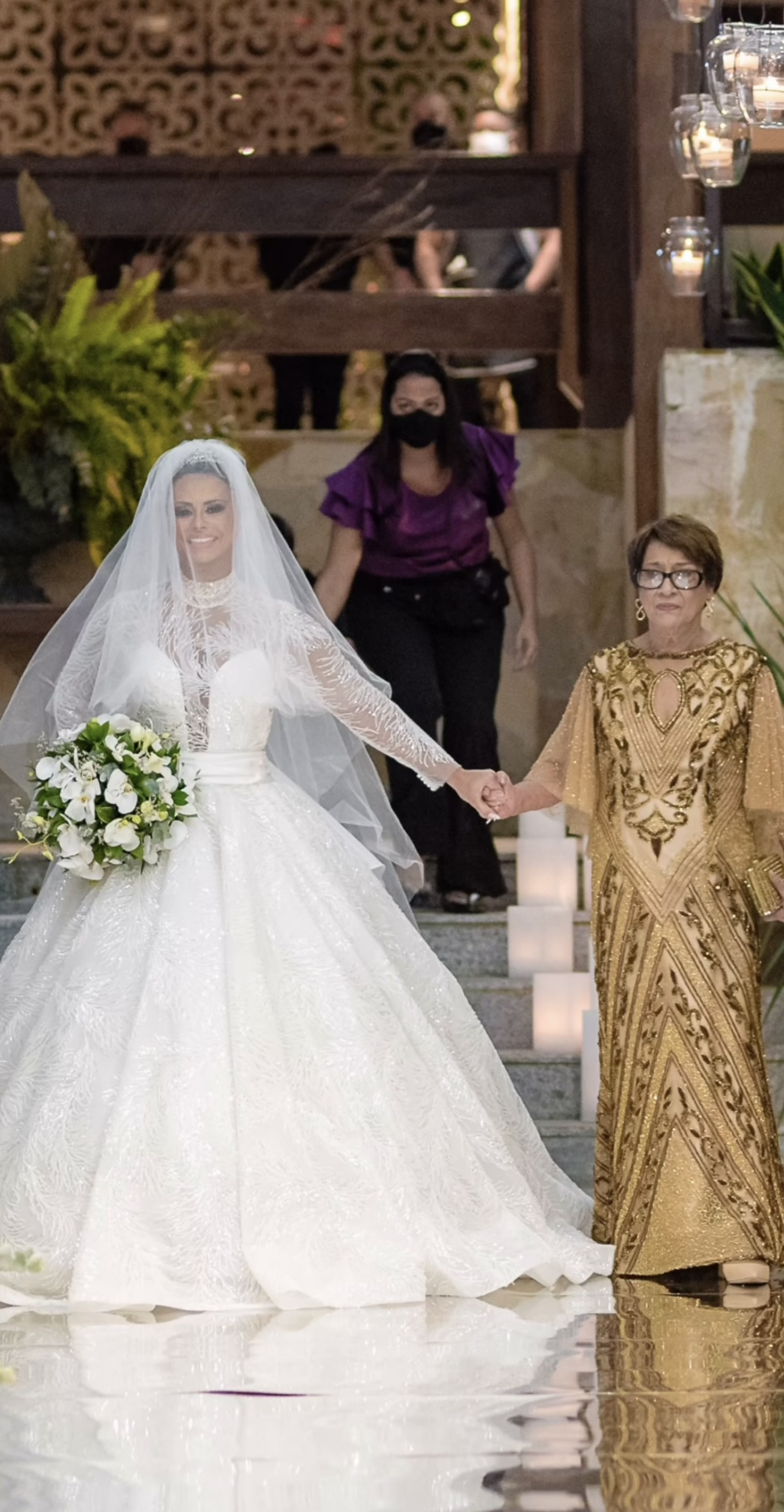 Vivianne Araujo celebra aniversário da mãe, Dona Neuza - Reprodução