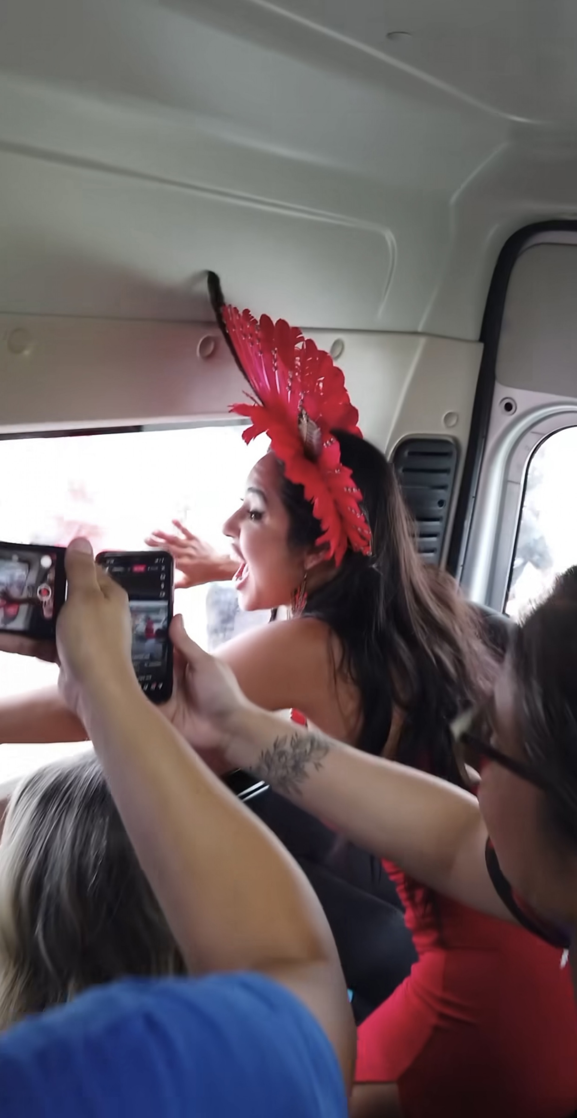 Isabelle se emociona com festa por sua chegada em Manaus - Reprodução