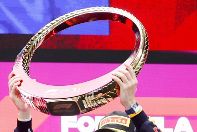 Fórmula 1: Verstappen domina e vence pela primeira vez GP da China