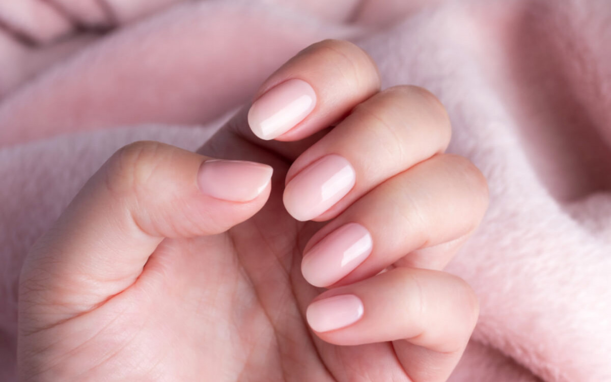 Tenha unhas saud&aacute;veis e bonitas com cuidados simples (Imagem: Bykfa | Shutterstock)