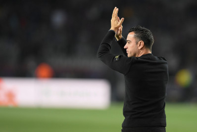 Após pedidos de dirigentes do Barcelona, Xavi pode permanecer no clube