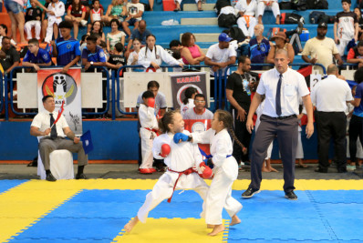 Competição de Karatê em Macaé atrai centenas de atletas e apoio da comunidade esportiva