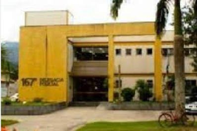 Confronto entre a PM e criminosos termina com um preso em Paraty 