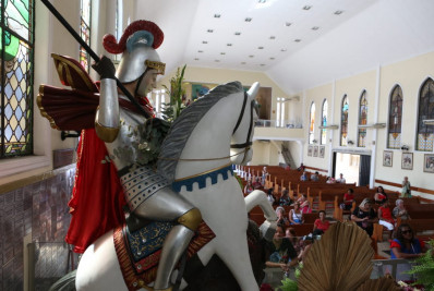 Preparação da comemoração do Dia de São Jorge tem mais de 300 ajudantes na paróquia de Quintino