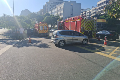 Atropelamento e colisão deixam duas vítimas em avenidas do Centro e Zona Sul