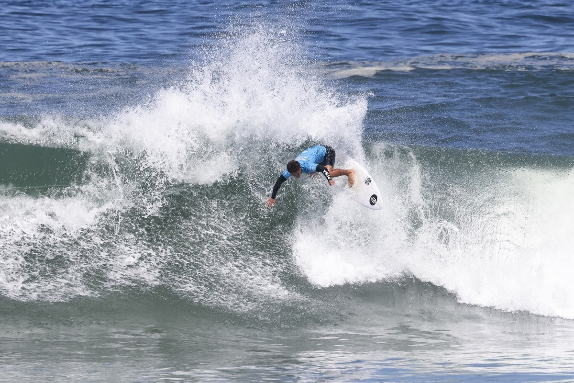 Cauet Frazão conquistou a sua primeira vitória na categoria Pro Junior da WSL - Daniel Smorigo/213 Sport