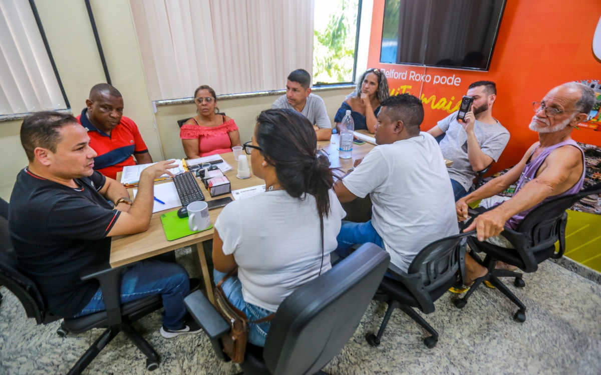 O secretário Renatinho Ceciliano ouviu atentamente às demandas das lideranças do movimento