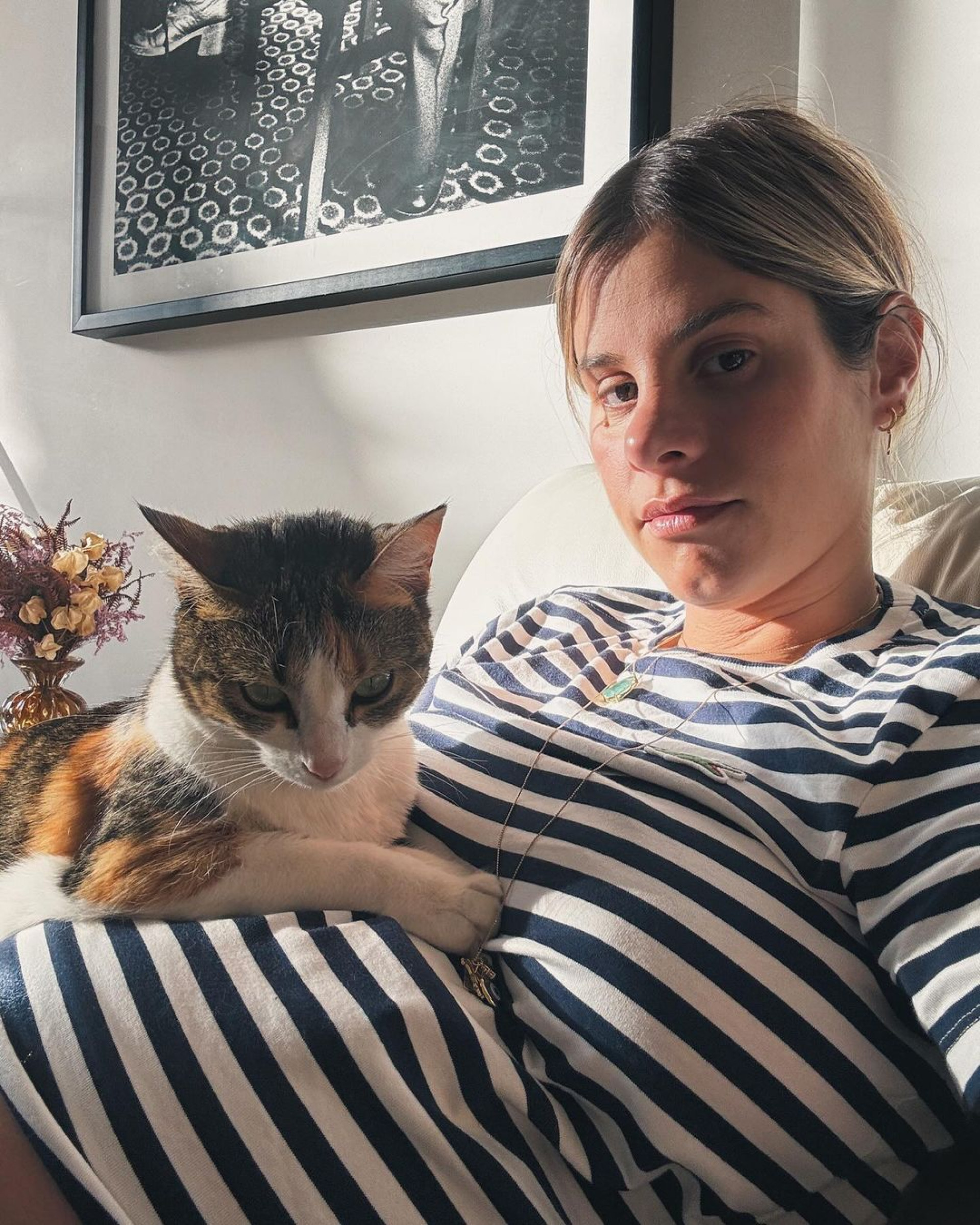 Grávida do terceiro filho, Shantal mostra barrigão - Reprodução