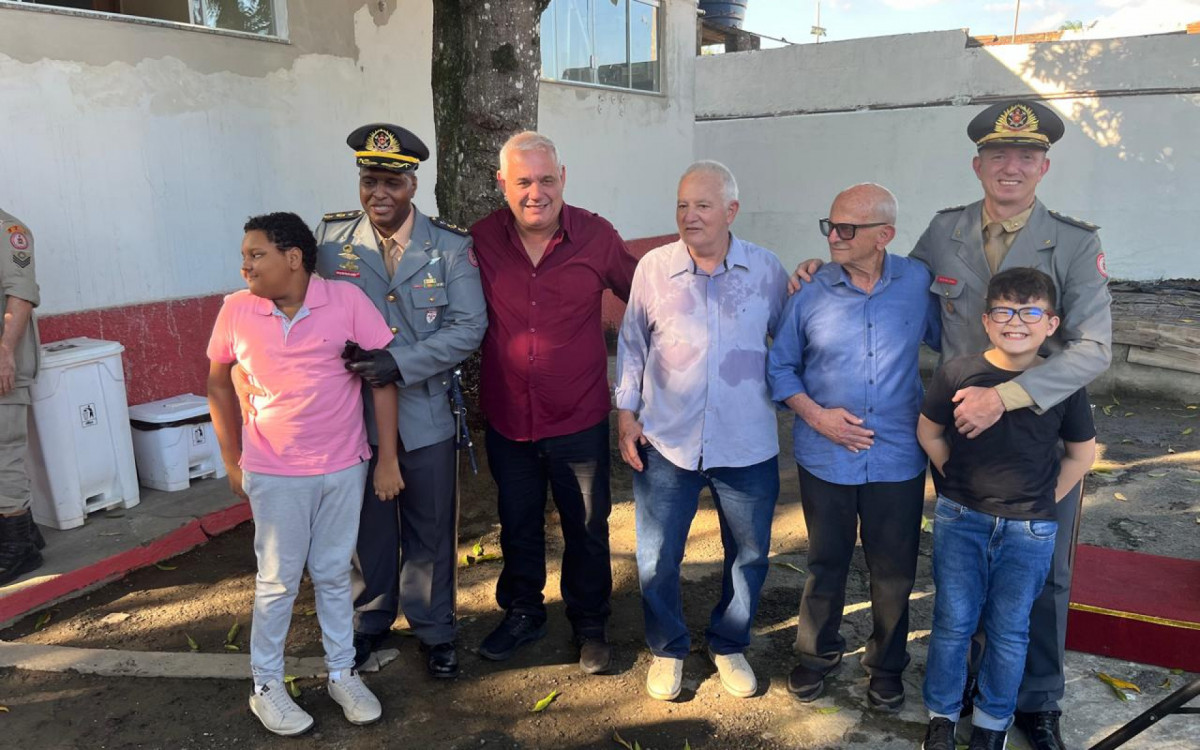 Comandante Phillip, Prefeito Alfredão e convidados