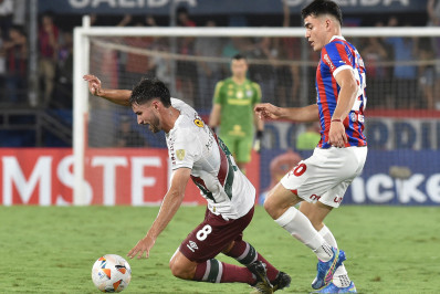 Em jogo sonolento, Fluminense empata com o Cerro e mantém ponta na fase de grupos da Libertadores