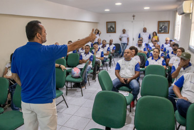 Agentes de Endemias de Macaé recebem treinamento para utilização de novo larvicida
