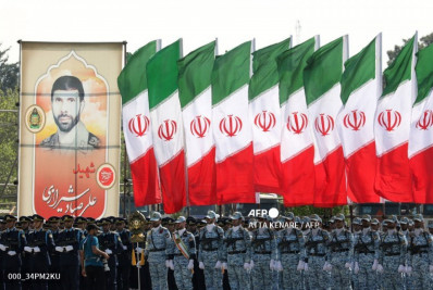 Irã condena à morte rapper que apoiou protestos em defesa de jovem que não usava véu