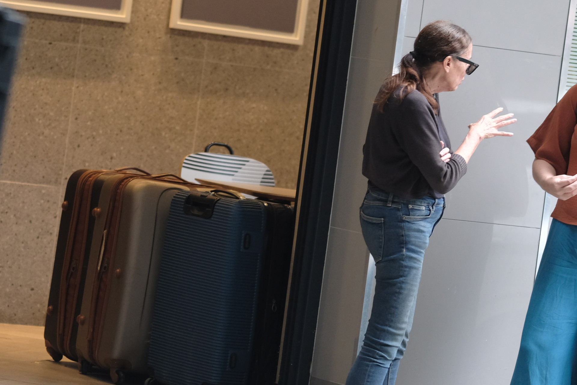 M&atilde;e e filha dentro de unidade do McDonald's na Zona Sul - Pedro Ivo/Ag&ecirc;ncia O Dia