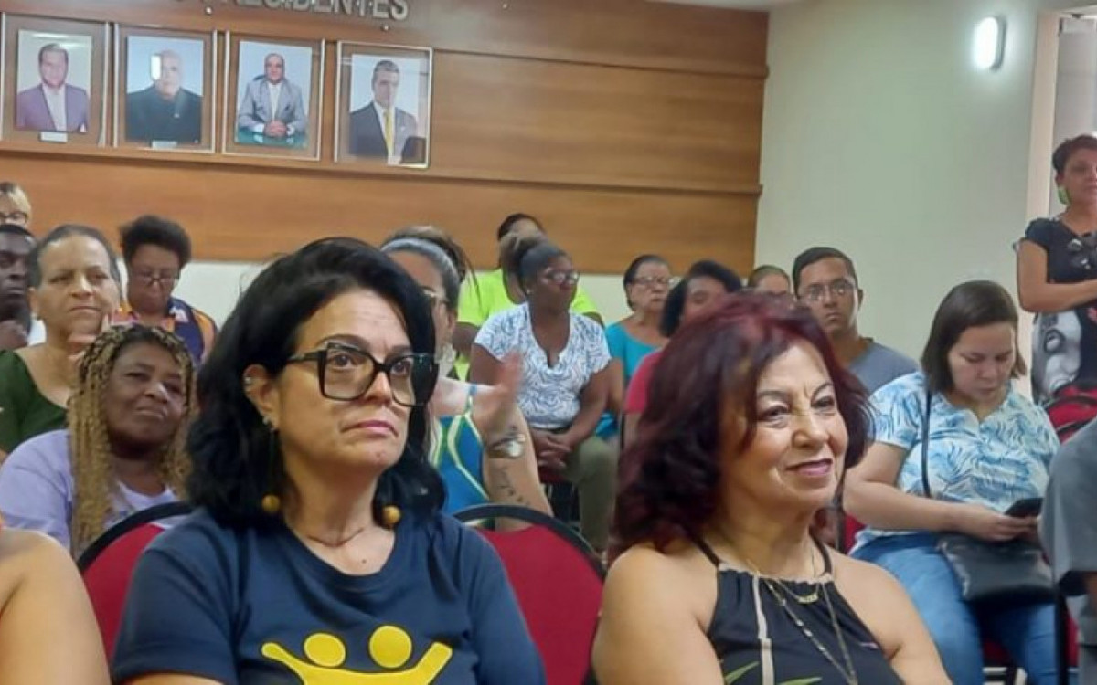 Pessoas portadoras da doença falcêmica contaram suas experiências com as dificuldades que enfrentaram para receber o diagnóstico. Também destacaram a necessidade no treinamento de profissionais