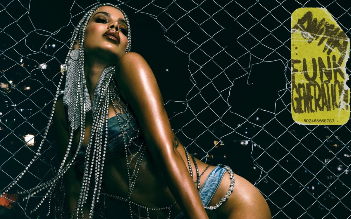 Anitta lança novo álbum e empolga internautas