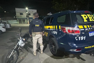PRF recupera motocicleta adulterada na Dutra em Belford Roxo