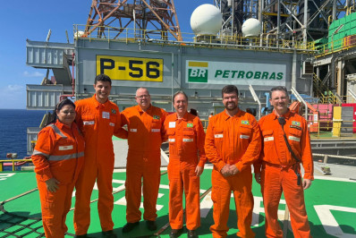 Investimentos na Bacia de Campos são celebrados em visita à Plataforma P-56