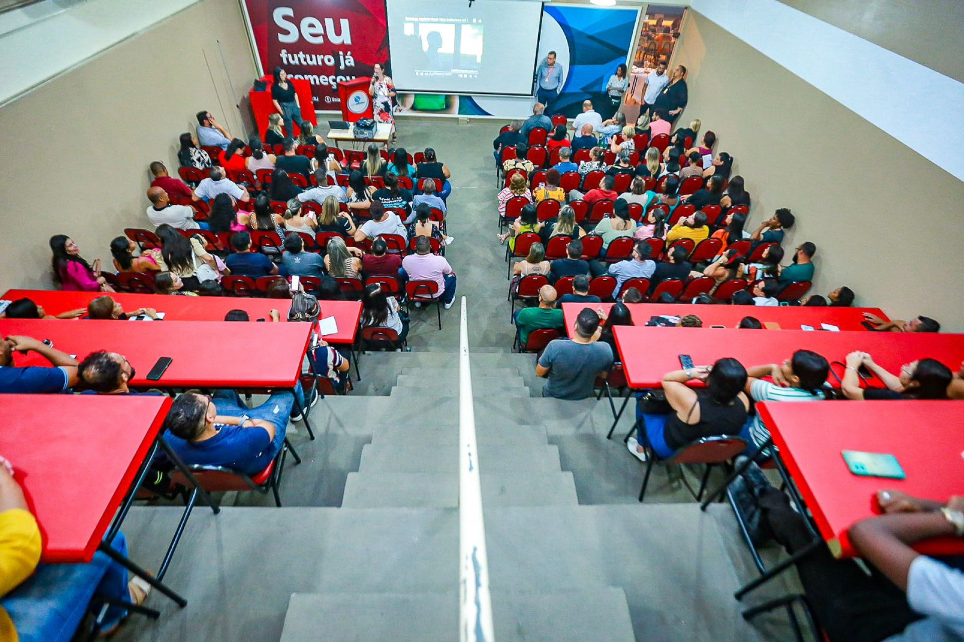 O lançamento do Programa AbraçAR contou com a participação e diversos segmentos da sociedade - Rafael Barreto/PMBR