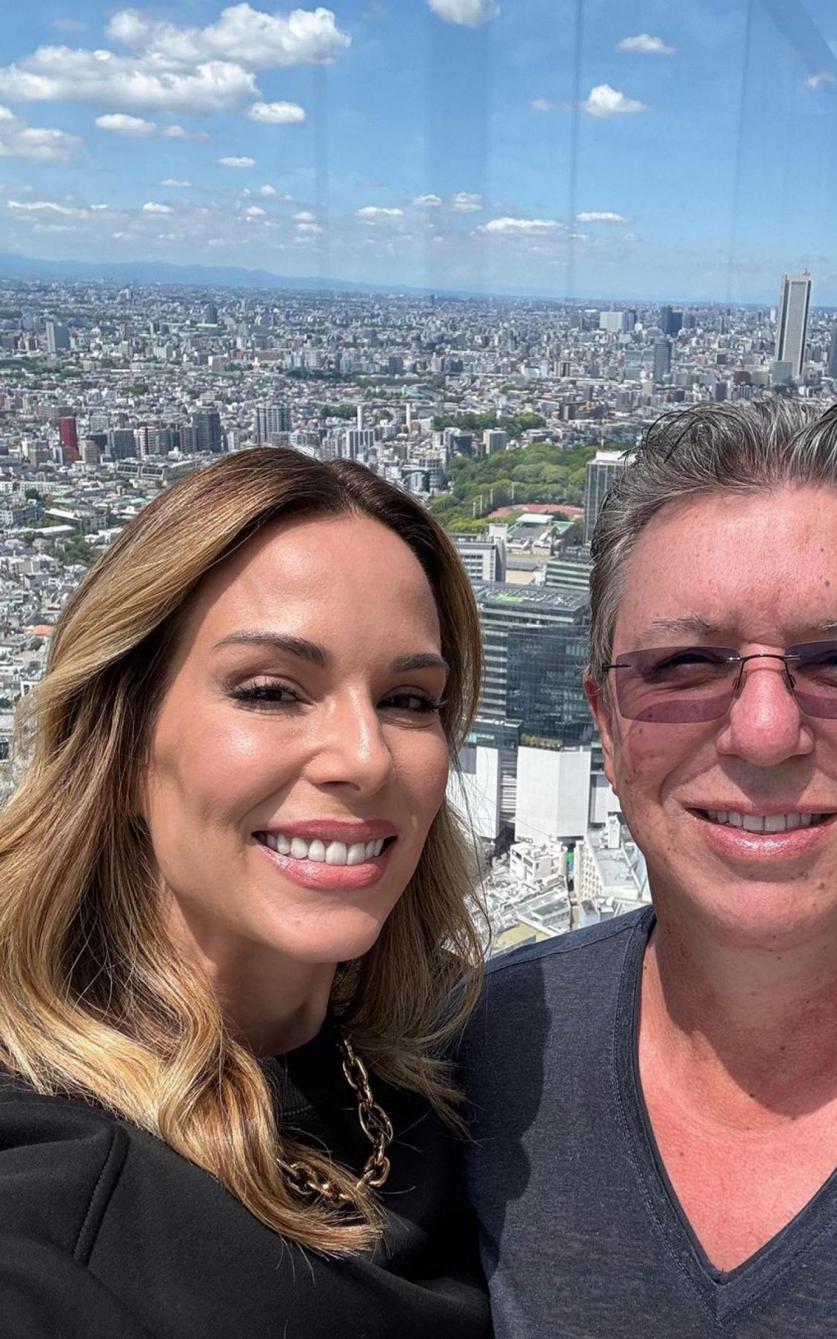 Boninho e Ana Furtado curtem férias em Tóquio - Reprodução / Instagram