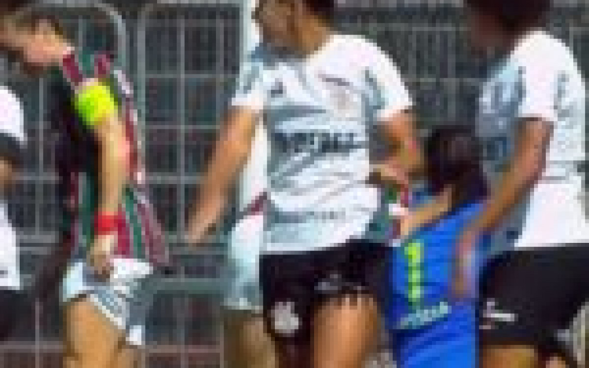 Corinthians atropela Fluminense e folga na liderança do Brasileirão Feminino