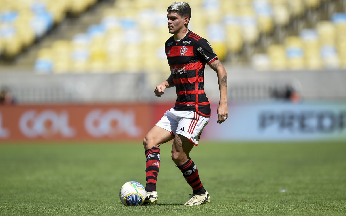 Flamengo x Botafogo - Campeonato Brasileiro - Estadio do Maracana - 28-04-2024