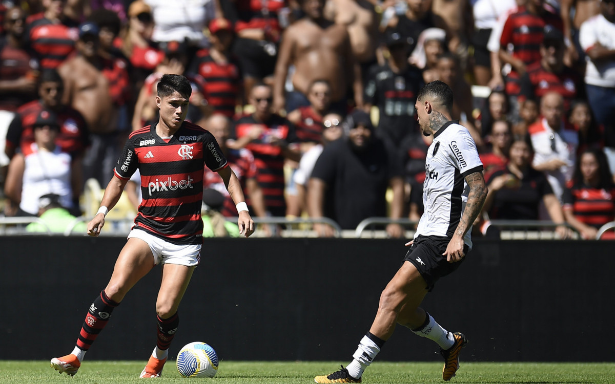 Flamengo x Botafogo - Campeonato Brasileiro - Estadio do Maracana - 28-04-2024